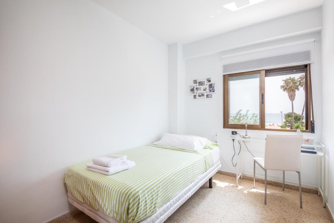Isola Beachside Apartment Valencia Exterior foto